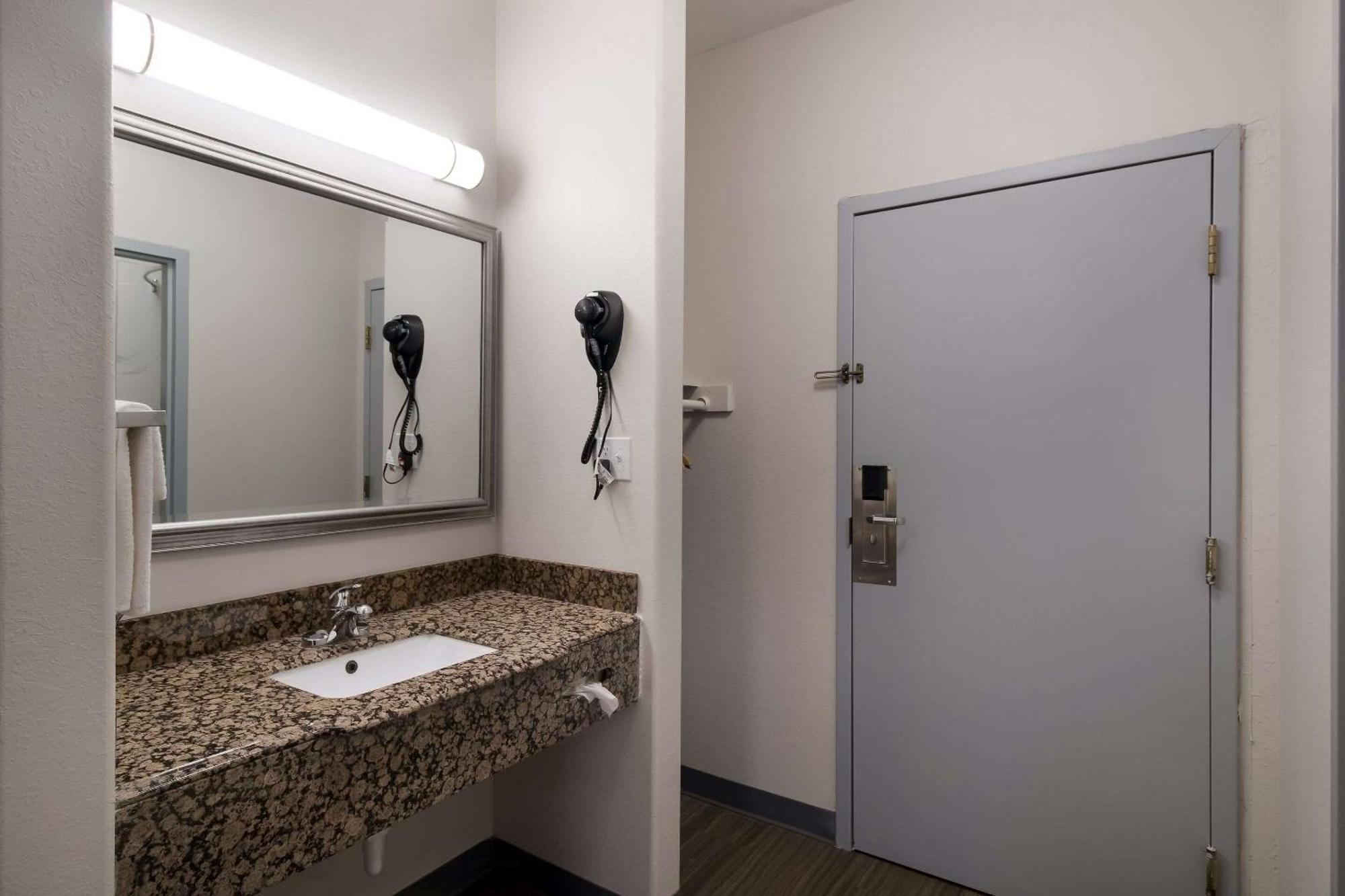 Quality Hotel Columbia